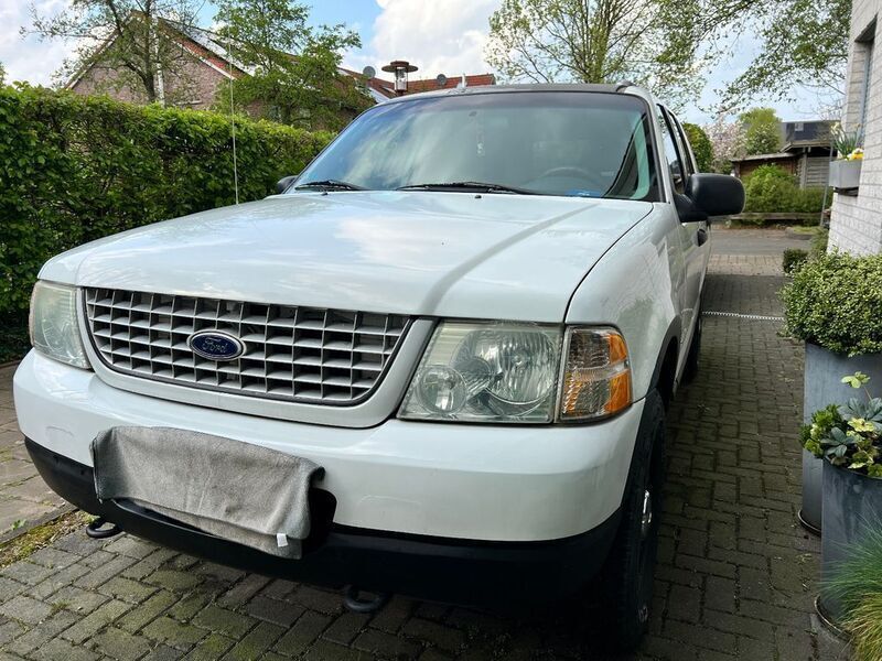 Second-hand Ford Explorer 213 CP (156 kW) 2004 Alb SUV