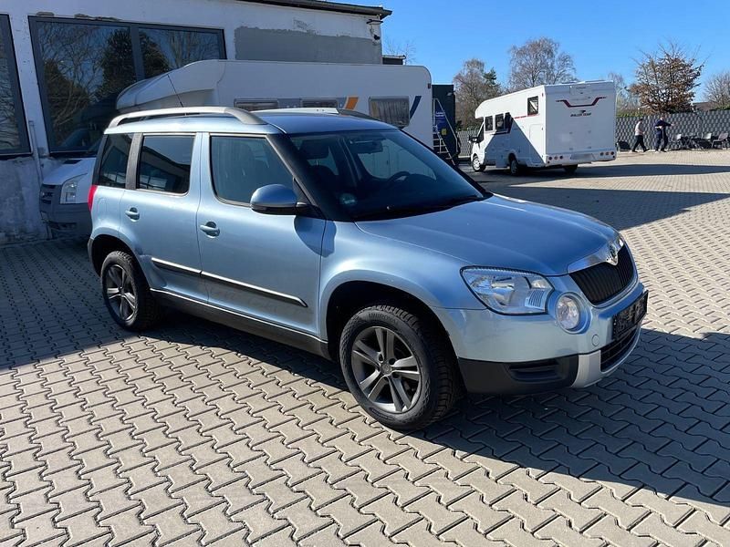 Gebraucht Skoda Roomster Elegance 105 PS (77 kW) 2013 Blau Van / Kleinbus