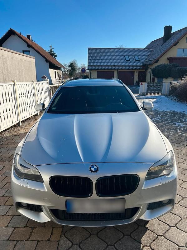 Gebraucht BMW 530 Shadowline 258 PS (189 kW) 2012 Silber Kombi