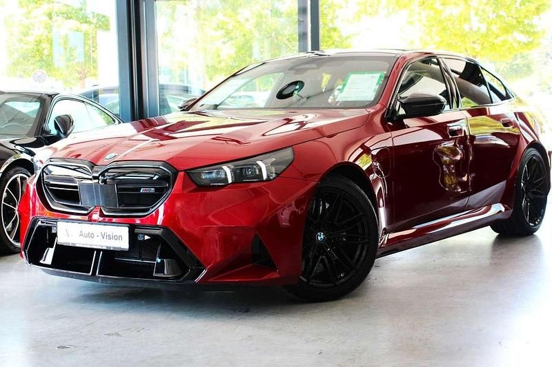 Rot Gebraucht 2025 BMW M5 Performance Limousine | 134.900 € (Superpreis) - Bild 1/3