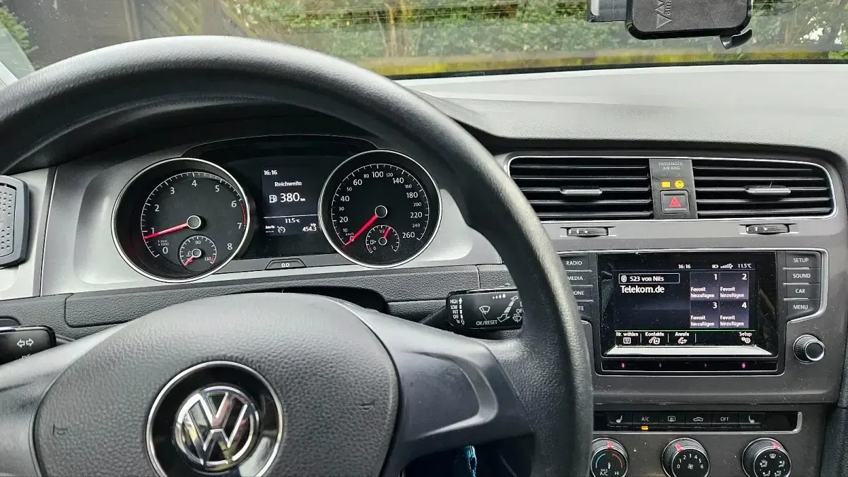 Gebraucht VW Golf VII 86 PS (63 kW) 2015 Grau Limousine