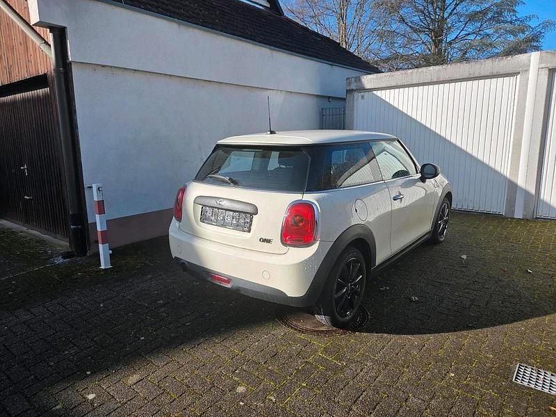 Gebraucht Mini ONE 75 PS (55 kW) 2016 Weiß Kleinwagen