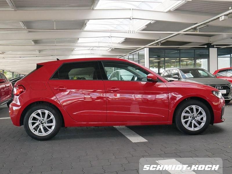 Gebraucht Audi A1 Sportback Advanced Plus 95 PS (69 kW) 2025 Progressivrot metallic Kleinwagen