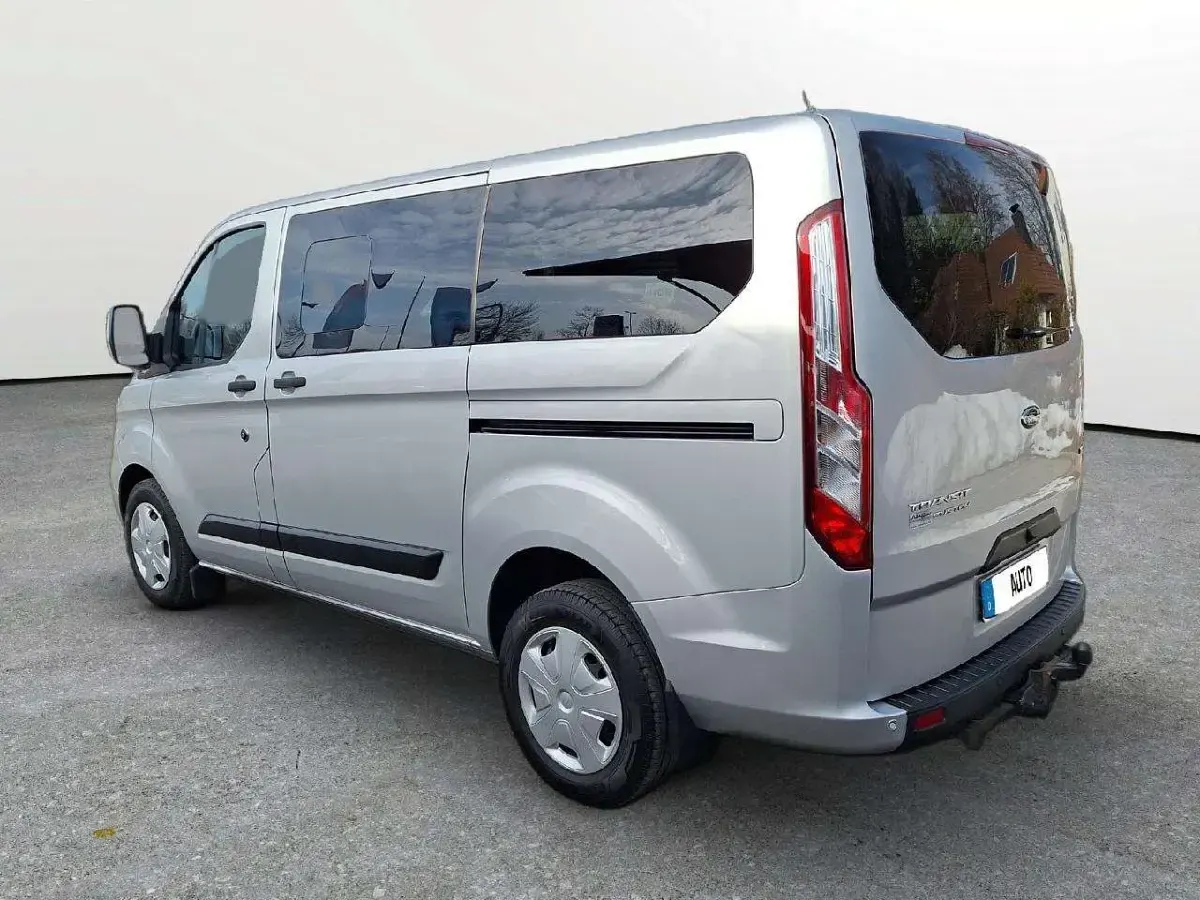Gebraucht Ford Transit Custom Trend 131 PS (96 kW) 2021 Polarsilber metallic Kombi