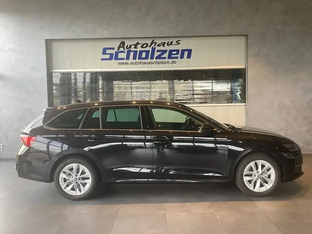 Gebraucht Skoda Octavia Selection 150 PS (110 kW) 2025 Schwarz Limousine