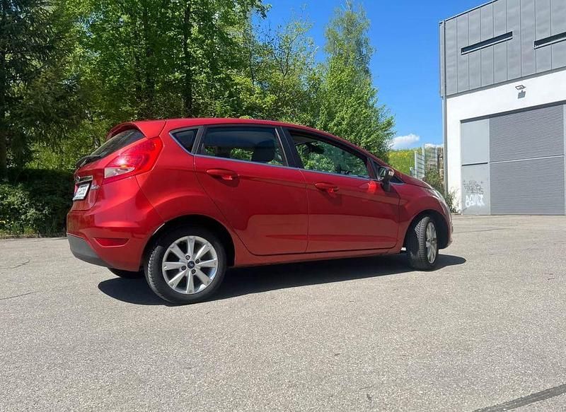 Gebraucht Ford Fiesta Titanium 82 PS (60 kW) 2008 Orange Limousine