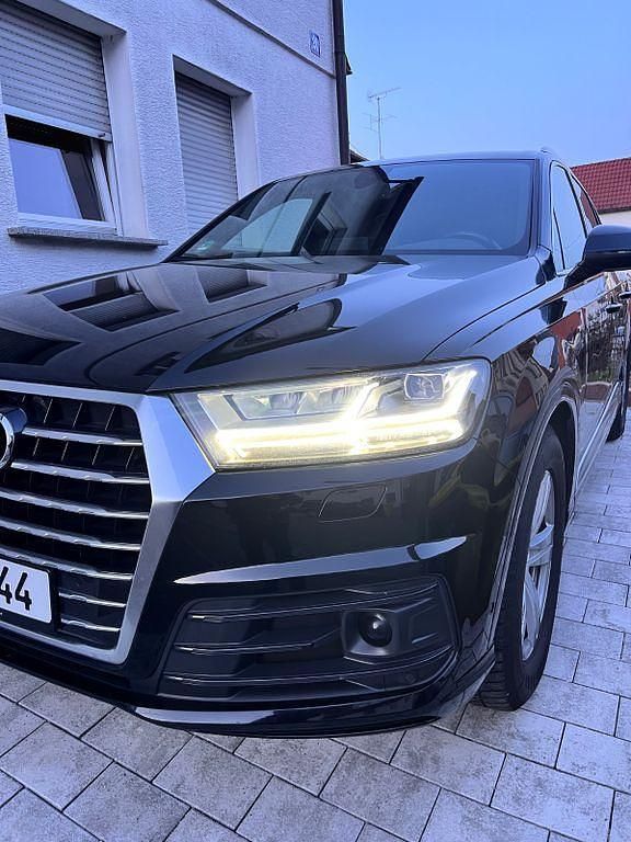 Gebraucht Audi Q7 Ambiente 272 PS (200 kW) 2016 Schwarz SUV