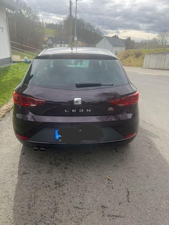 Gebraucht Seat Leon FR 150 PS (110 kW) 2018 Violet Limousine