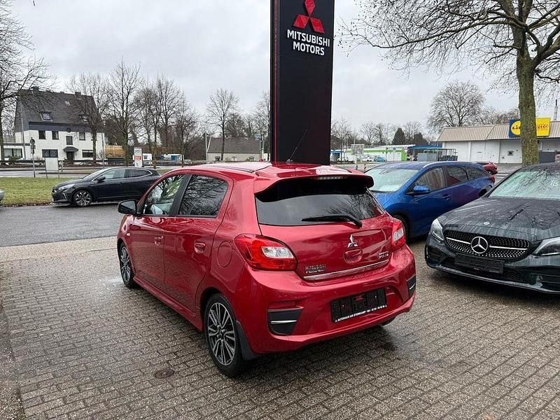 Gebraucht Mitsubishi Space Star Edition 80 PS (58 kW) 2018 Rot Kleinwagen
