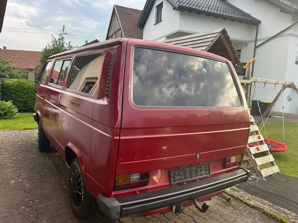 Gebraucht VW Caravelle 69 PS (50 kW) 1987 Rot Van