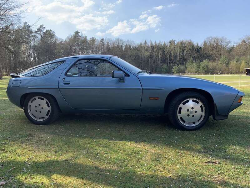 Blau Gebraucht 1986 Porsche 928 Coupé | 42.500 € - Bild 1/4