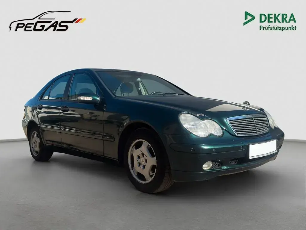 Gebraucht Mercedes C180 Classic 129 PS (94 kW) 2001 Gruen (metallic) Limousine
