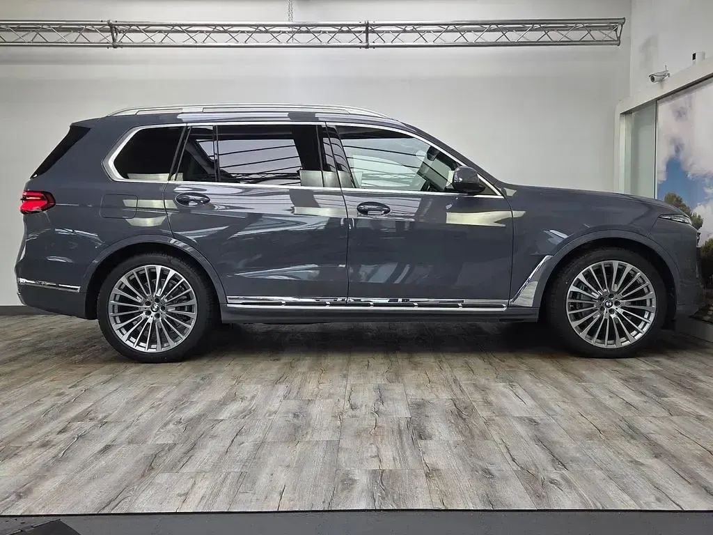 Gebraucht BMW X7 Comfort Edition 352 PS (258 kW) 2026 (0c55) sparkling cooper grey metallic SUV