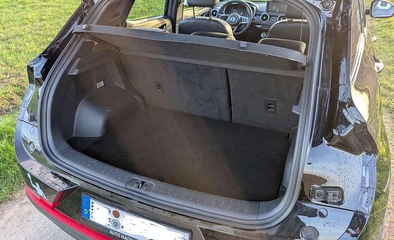 Gebraucht DFSK Fengon 106 PS (77 kW) 2022 Schwarz SUV