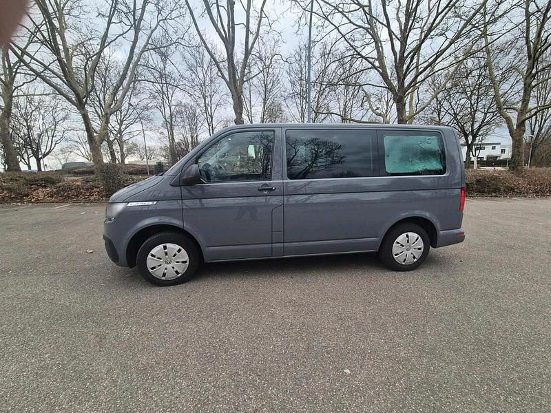 Usata VW Multivan 150 CV (110 kW) 2021 Grigio Monovolume