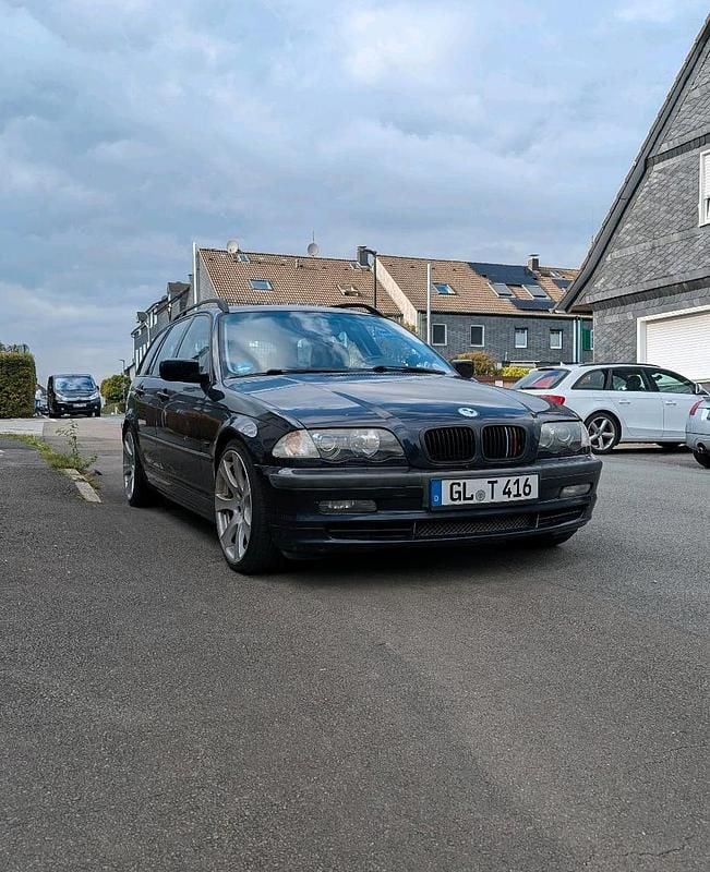 Blau Gebraucht 2000 BMW 328 Kombi | 2.400 € (Teuer) - Bild 1/1