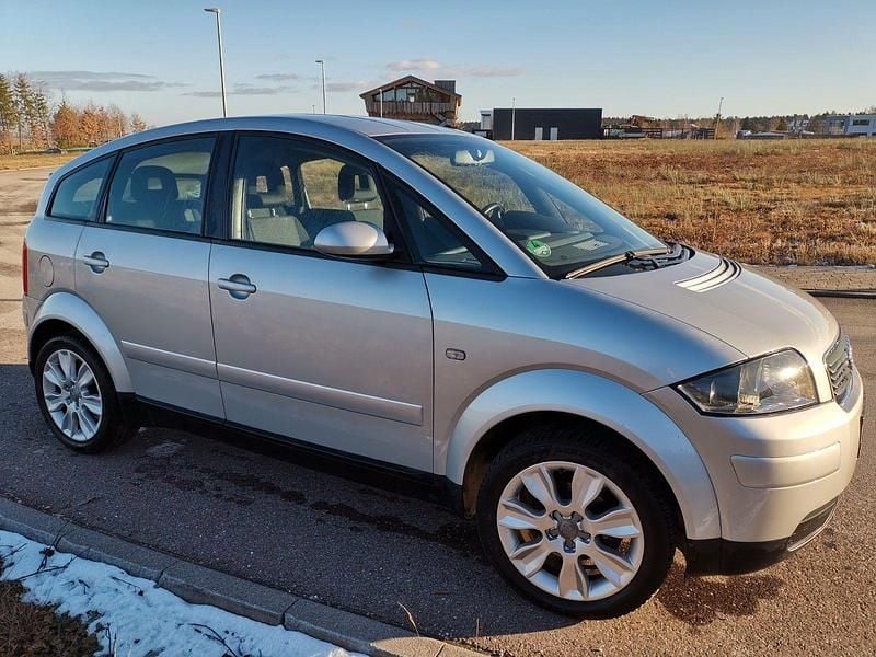 Second-hand Audi A2 110 CP (80 kW) 2005 Argintiu Hatchback