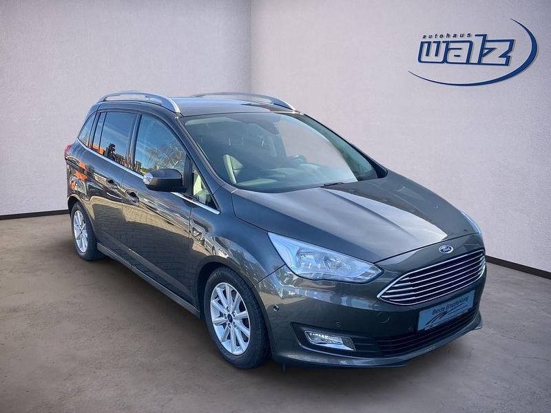 Gebraucht Ford Grand C-Max Titanium 150 PS (110 kW) 2016 Magneticgrau Van / Kleinbus