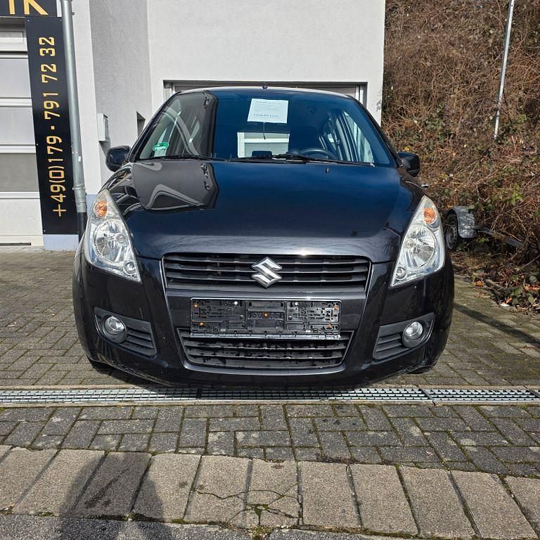 Gebraucht Suzuki Splash Club 94 PS (69 kW) 2011 Schwarz Kleinwagen
