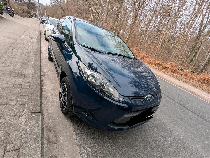 Gebraucht Ford Fiesta 60 PS (44 kW) 2010 Blau Kleinwagen