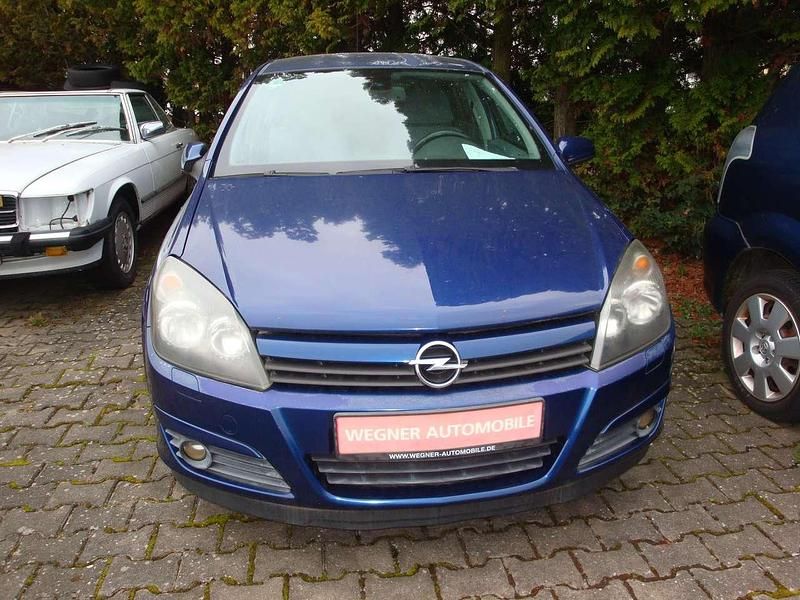 Gebraucht Opel Astra Enjoy 105 PS (77 kW) 2004 Ultrablau mi2 Kleinwagen
