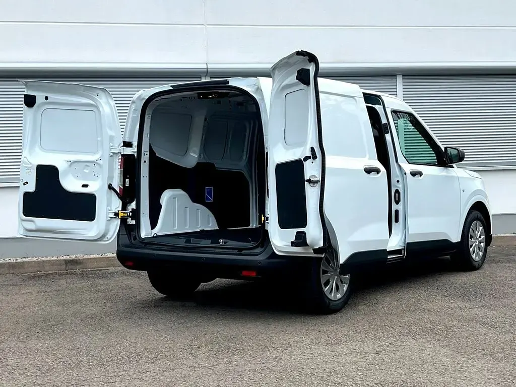 Neu Ford Transit Trend 101 PS (74 kW) 2026 Weiß Van / Kleinbus