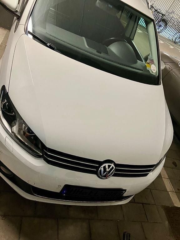 Gebraucht VW Touran Cup 105 PS (77 kW) 2014 Weiß Van / Kleinbus