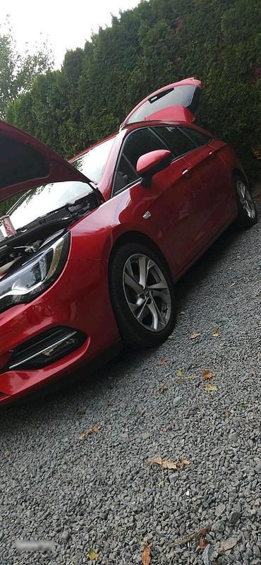 Gebraucht Opel Astra 122 PS (89 kW) 2020 Rot Kombi
