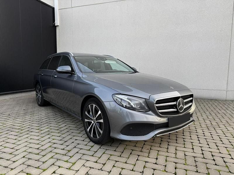 Gebraucht Mercedes E300 AMG line 310 PS (228 kW) 2020 Grau Kombi