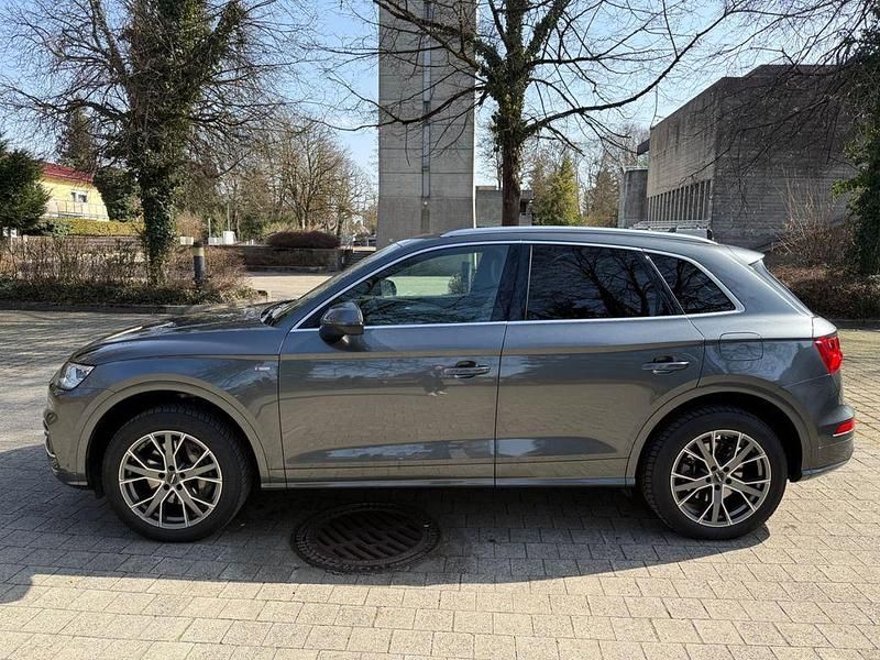 Gebraucht Audi Q5 S-Line 299 PS (219 kW) 2020 Grau SUV