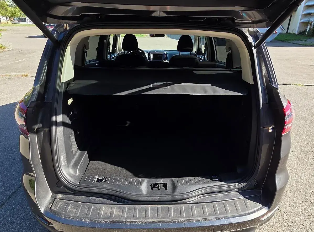 Gebraucht Ford S-MAX Titanium 240 PS (176 kW) 2017 Grau Van / Kleinbus
