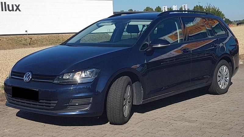 Gebraucht VW Golf VII Trendline 110 PS (80 kW) 2016 Blau Kombi