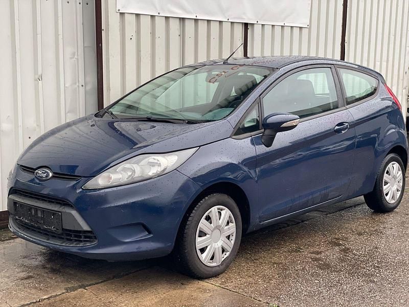 Blau Gebraucht 2011 Ford Fiesta Trend Kleinwagen | 2.950 € (Fairer Preis) - Bild 1/4