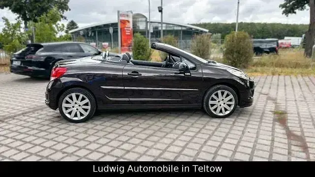 Gebraucht Peugeot 207 CC Allure 120 PS (88 kW) 2014 Violett Cabrio