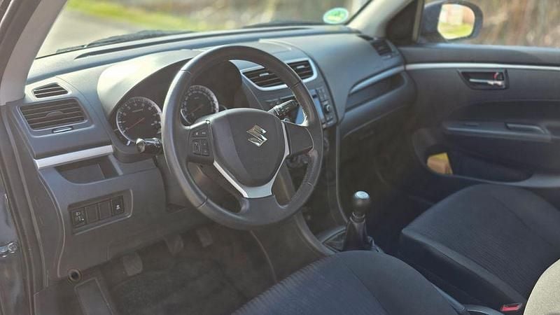 Gebraucht Suzuki Swift Comfort 94 PS (69 kW) 2010 Schwarz Kleinwagen