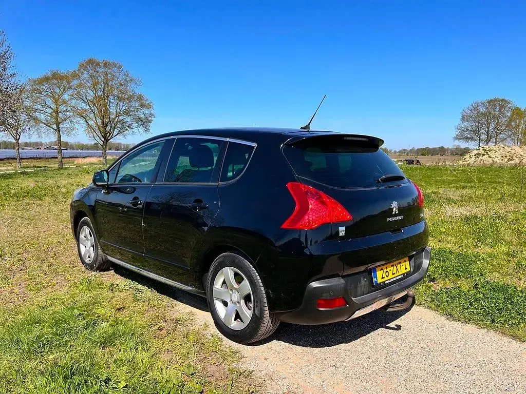 Gebraucht Peugeot 3008 163 PS (119 kW) 2013 Schwarz Kombi