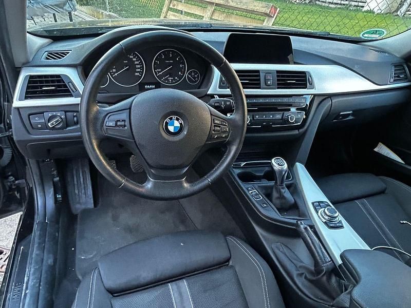 Second-hand BMW 320 Efficient Dynamics 163 CP (119 kW) 2016 Negru Break