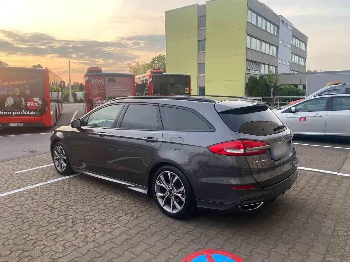 Gebraucht Ford Mondeo ST 179 PS (131 kW) 2018 Grau Kombi