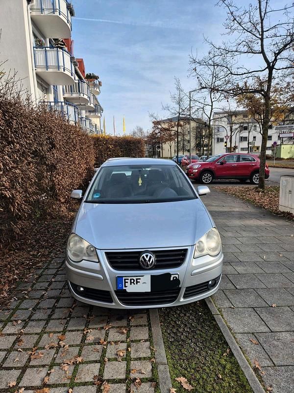 Gebraucht VW Polo 64 PS (47 kW) 2006 Silber Kleinwagen