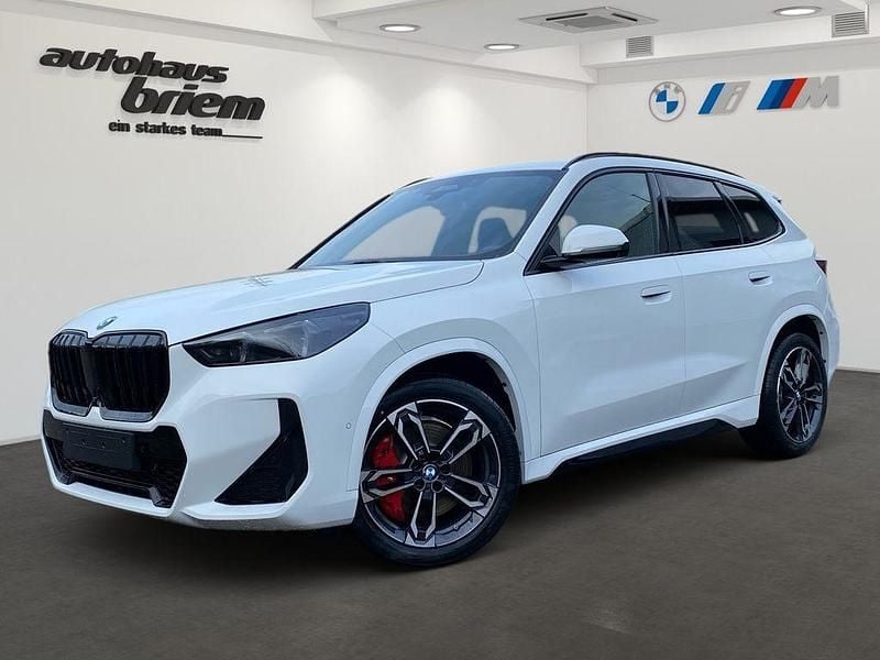 Weiß Neu 2025 BMW X1 M Sport SUV | 54.552 € (Guter Preis) - Bild 1/4