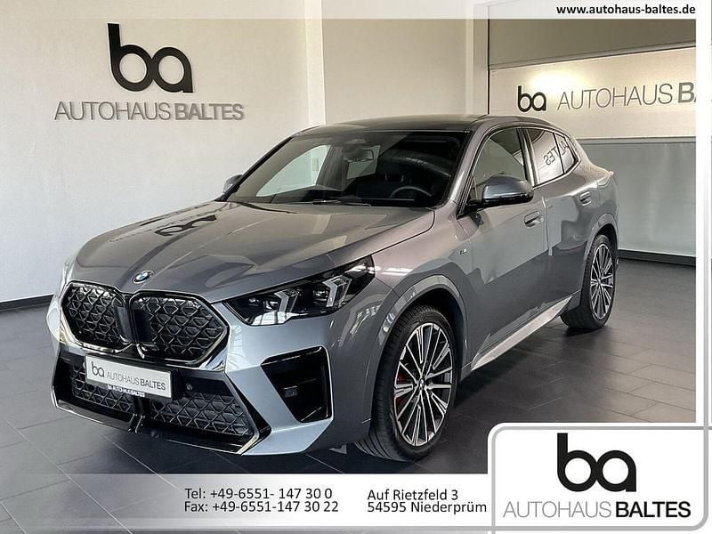 Gebraucht BMW X2 M Sport 163 PS (119 kW) 2025 Skyscraper grau met. SUV