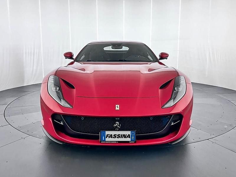 Gebraucht Ferrari 812 799 PS (587 kW) 2019 Rot