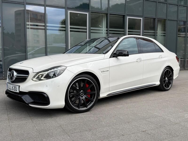 Weiß Gebraucht 2014 Mercedes E63S AMG AMG Limousine | 46.900 € (Etwas zu teuer) - Bild 1/4