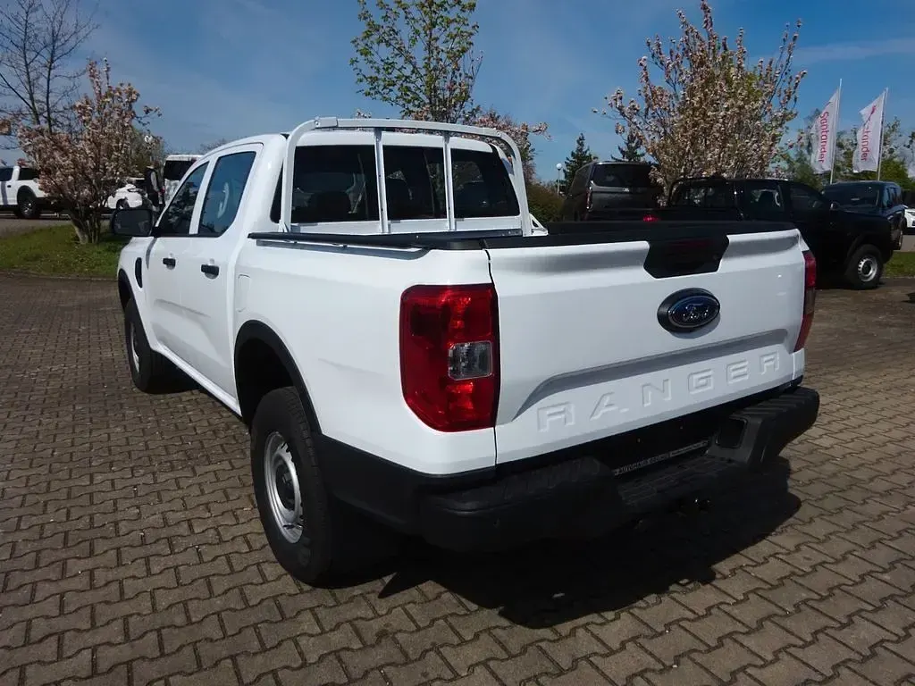 Nowe Ford Ranger XL 170 KM (125 kW) 2026 Biały Pickup