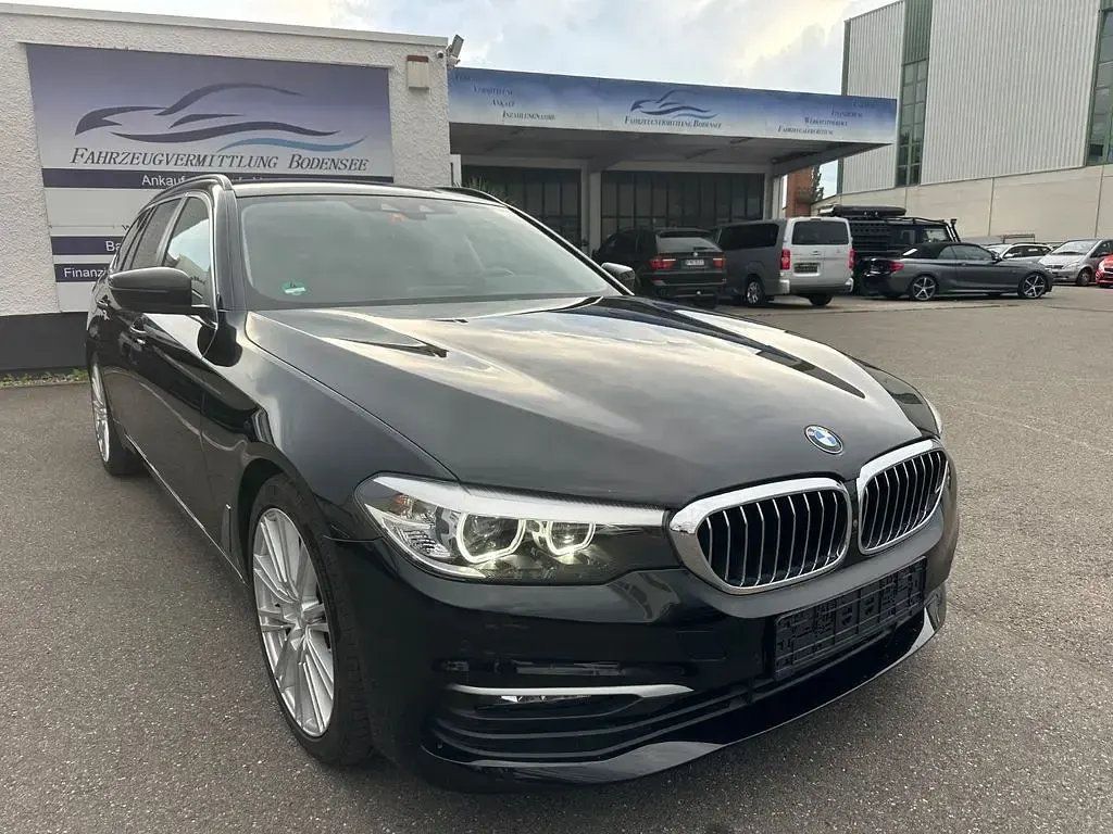 Gebraucht BMW 520 Performance 190 PS (139 kW) 2019 Schwarz Kombi