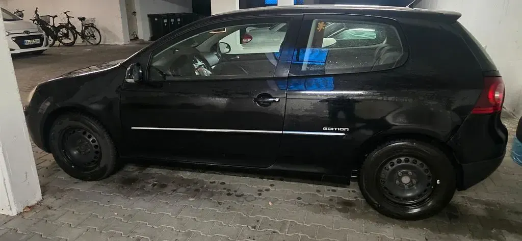 Gebraucht VW Golf VI 80 PS (58 kW) 2008 Schwarz Kleinwagen