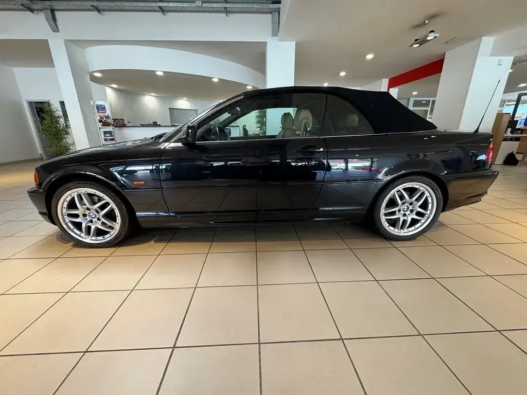 Gebraucht BMW 323 Cabriolet Sport Line 170 PS (125 kW) 2000 Schwarz Cabrio