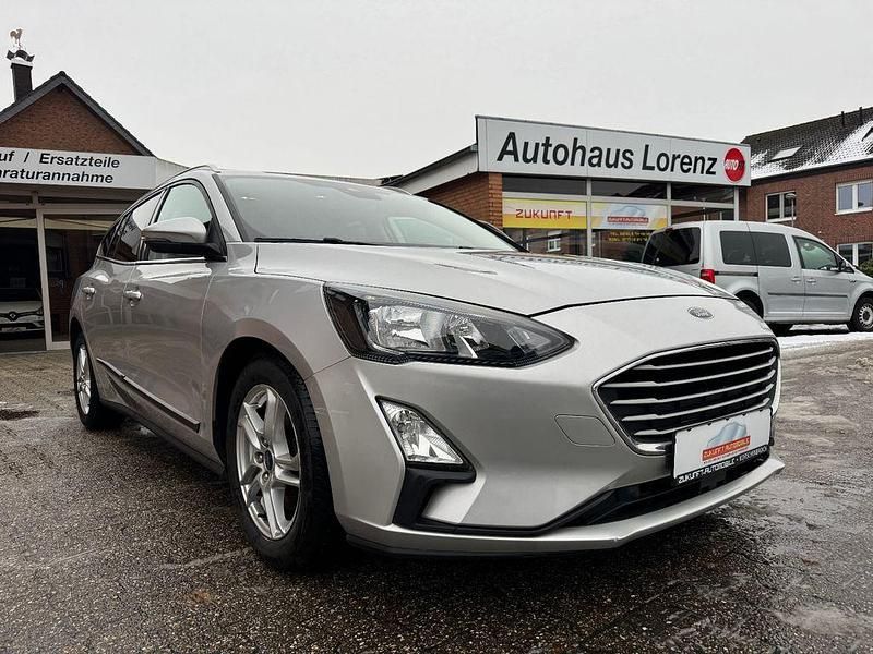 Gebraucht Ford Focus Cool & Connect 120 PS (88 kW) 2019 Silber Kombi