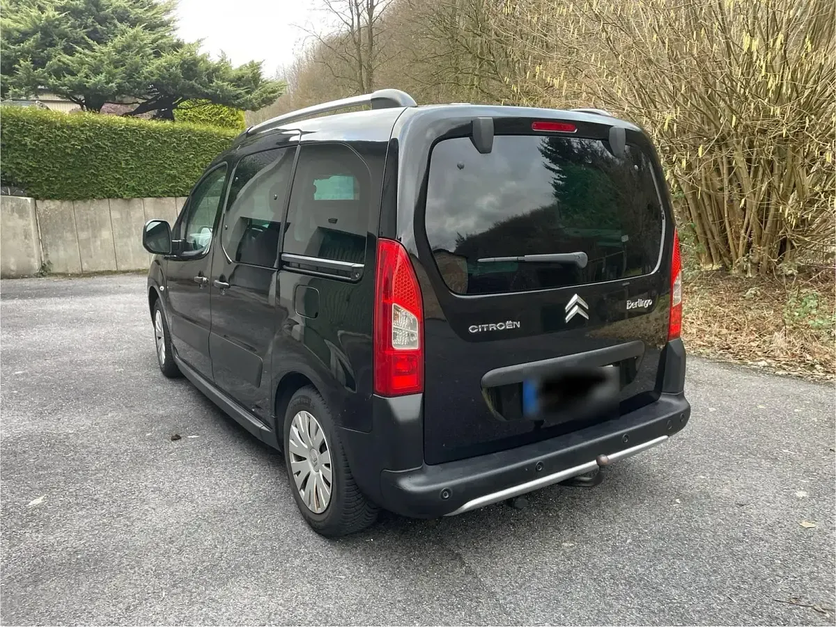 Gebraucht Citroën Berlingo XTR 112 PS (82 kW) 2012 Schwarz Van / Kleinbus