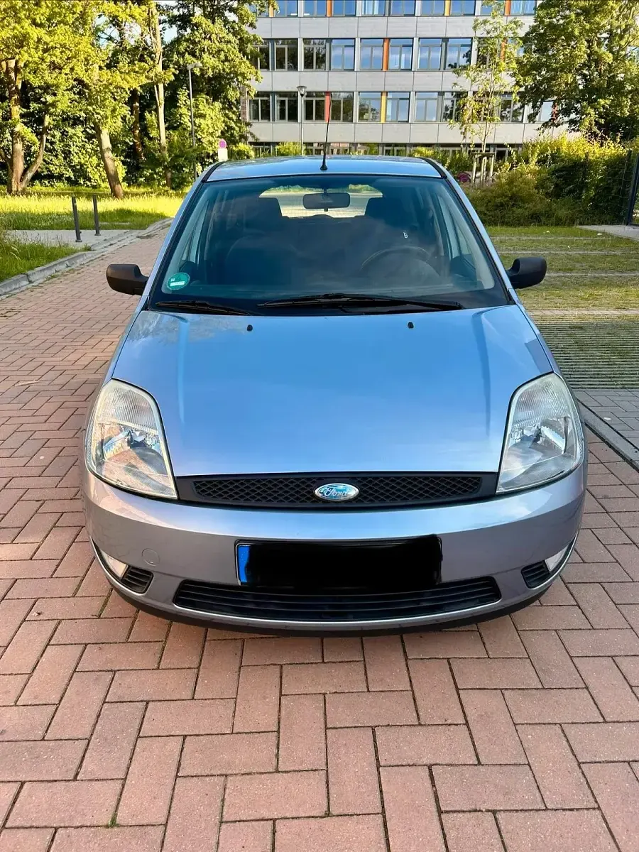 Gebraucht Ford Fiesta 89 PS (65 kW) 2005 Blau Kleinwagen
